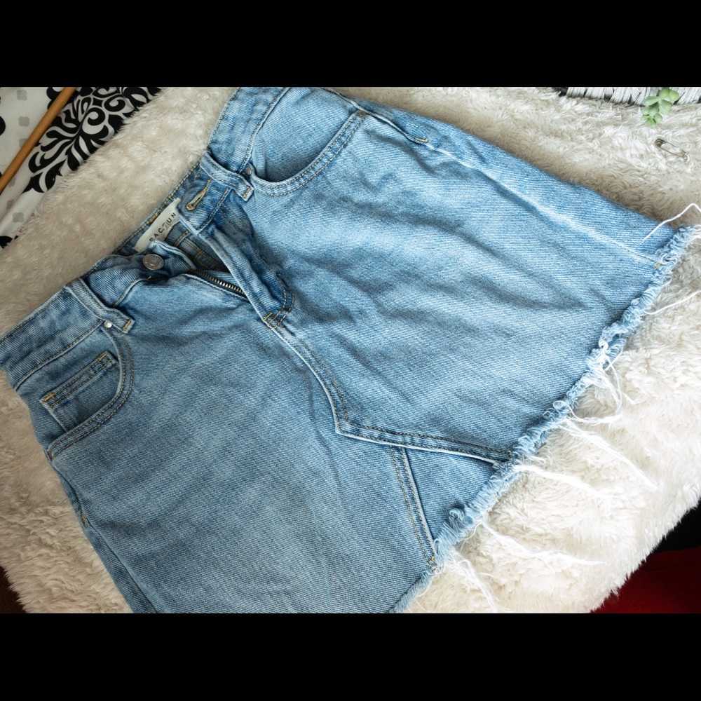 Denim skirt